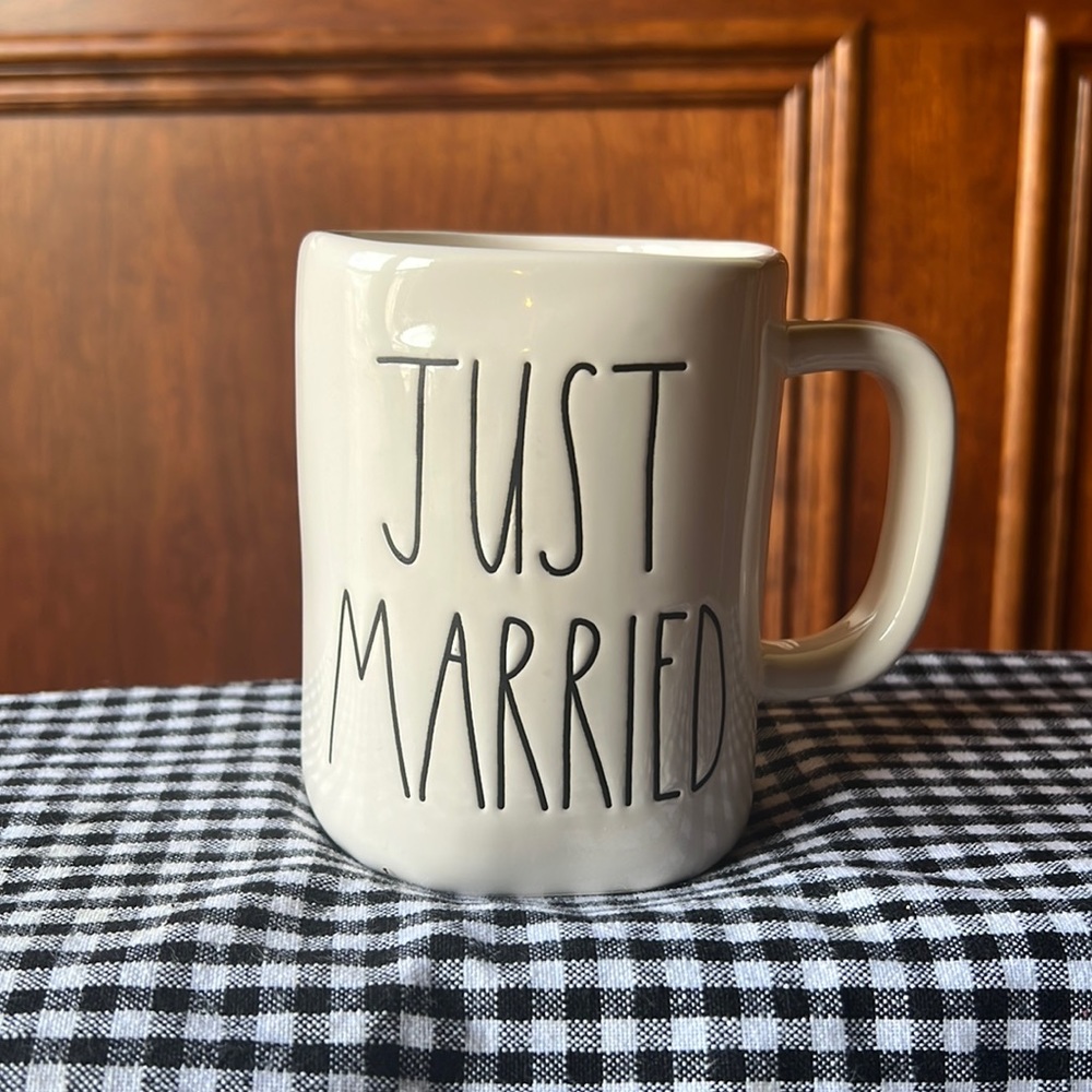 RAE DUNN JUST MARRIED MUG